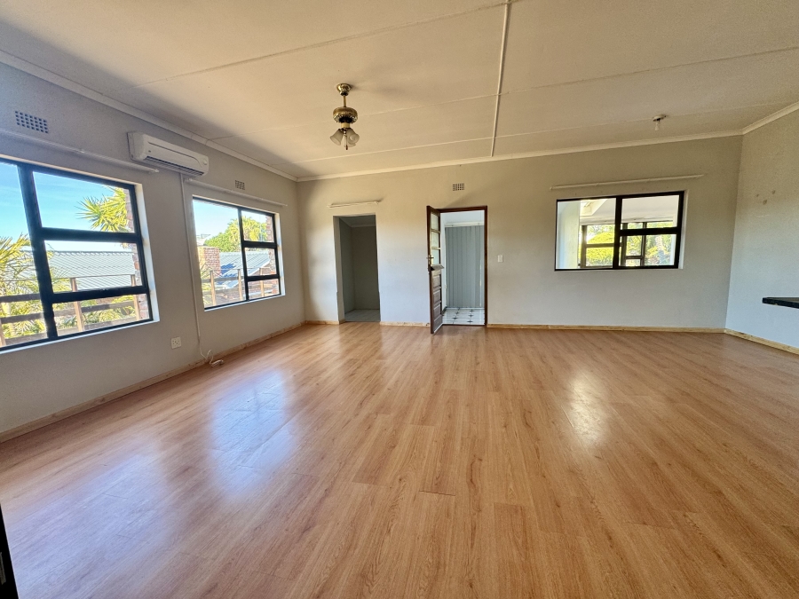 2 Bedroom Property for Sale in Stilbaai Wes Western Cape